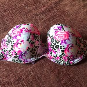 PINK Victoria Secret bra